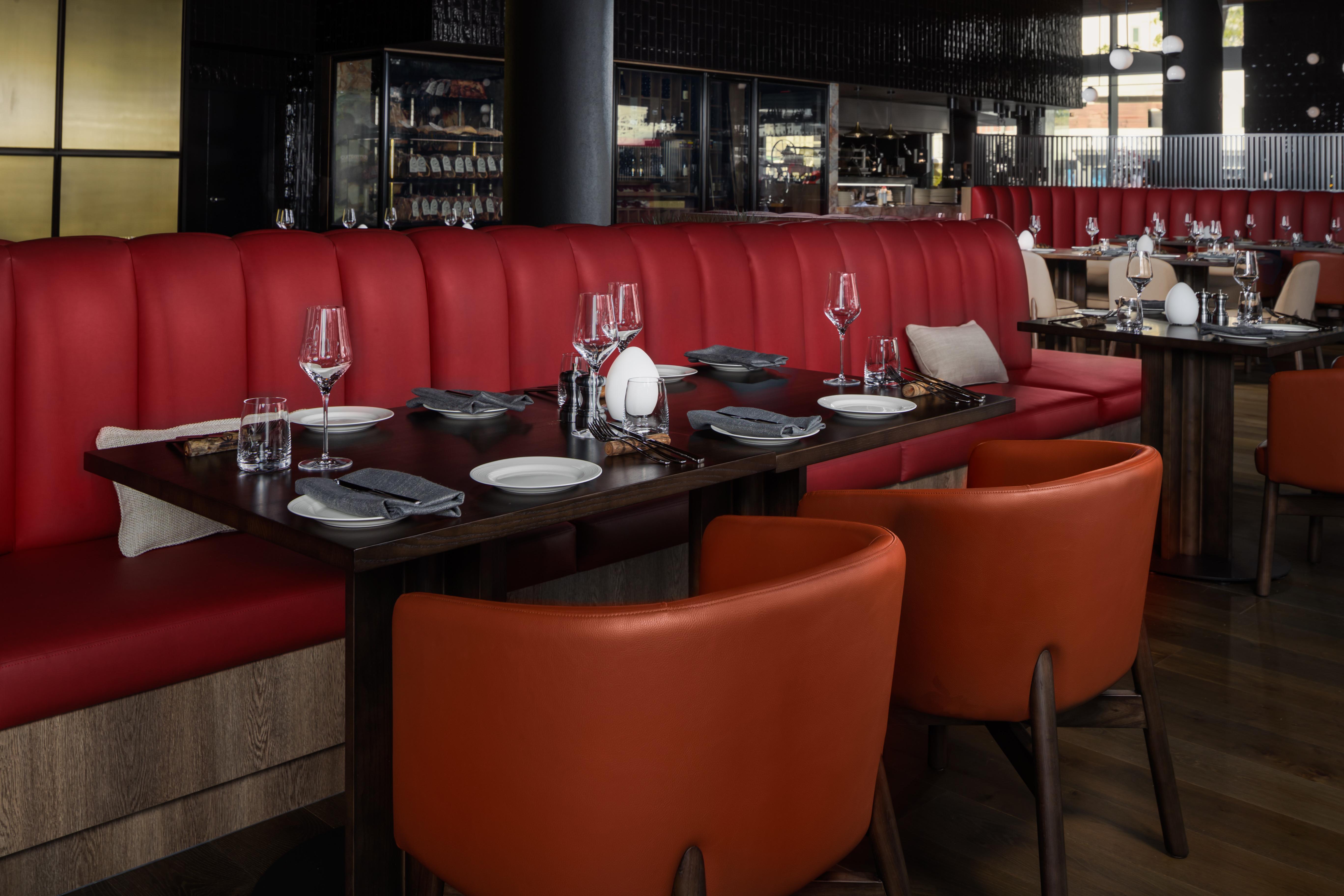 คริสตัลบรูค ไบลีย์ Hotel แคนส์ ภายนอก รูปภาพ Interior of the restaurant