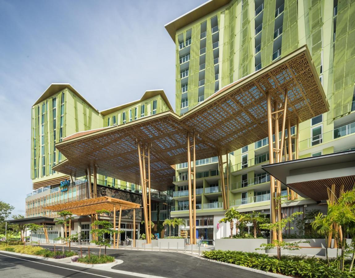 คริสตัลบรูค ไบลีย์ Hotel แคนส์ ภายนอก รูปภาพ The hotel's main entrance