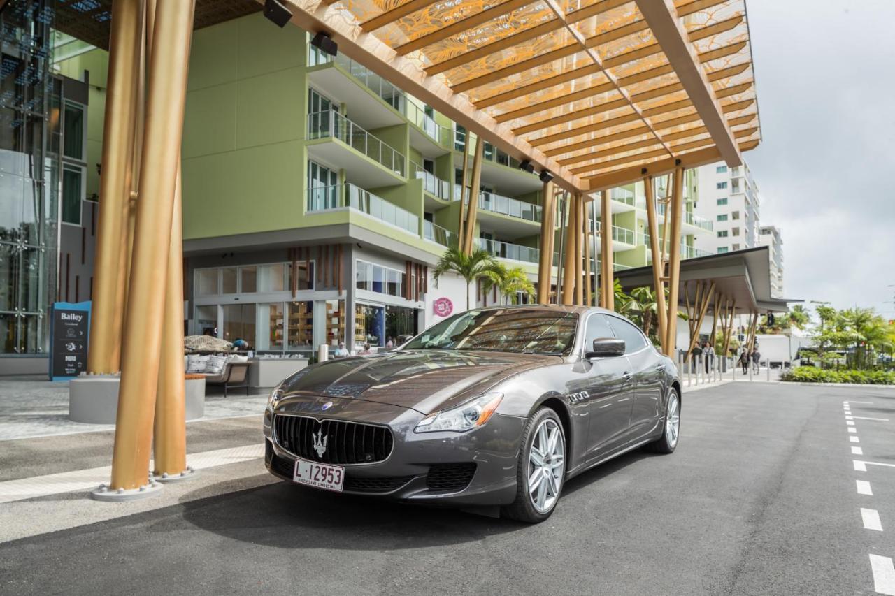 คริสตัลบรูค ไบลีย์ Hotel แคนส์ ภายนอก รูปภาพ Maserati Quattroporte